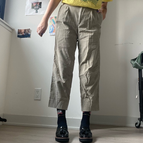 Vintage corduroy mid-rise ankle length beige pants - Picture 4 of 6